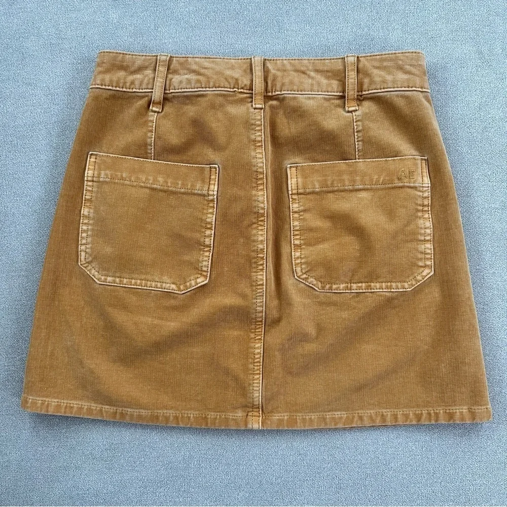 American Eagle High Rise A Line Corduroy Skirt. Gold. Size 0.